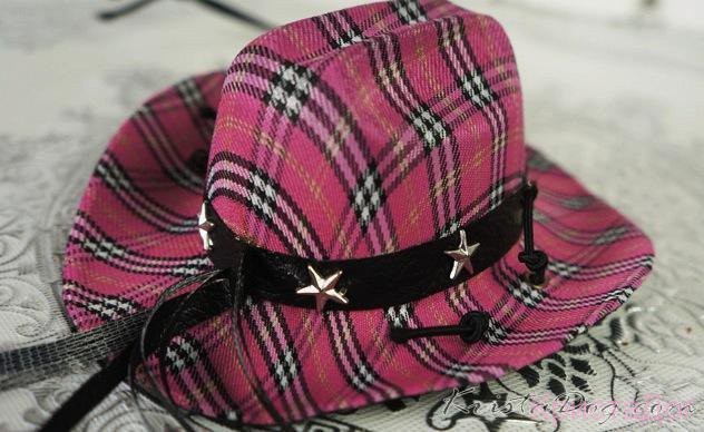 Шляпка ковбоя Burberry розовая Шляпка ковбоя Burberry розовая